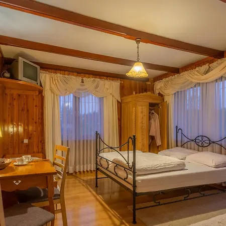 Δωμάτια σε οικογενειακή κατοικία Wiktoria *