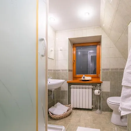 Δωμάτια σε οικογενειακή κατοικία Wiktoria *